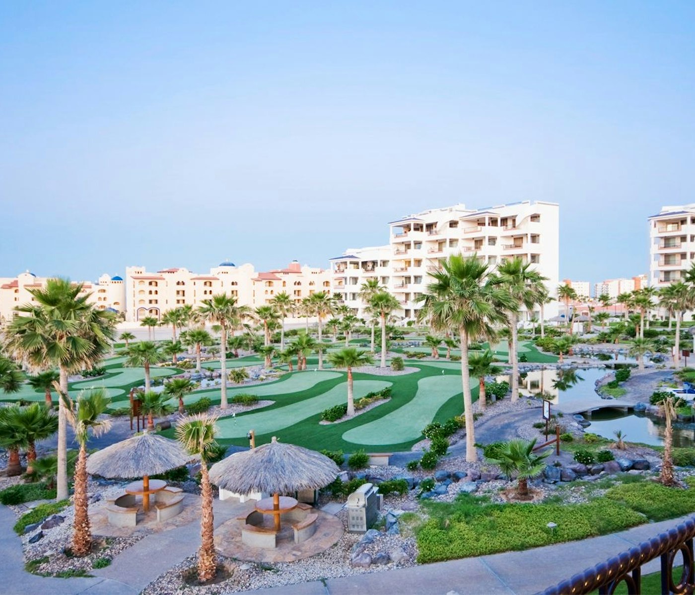 Casa Blanca Golf Villas, mini-golf, and resort buildings